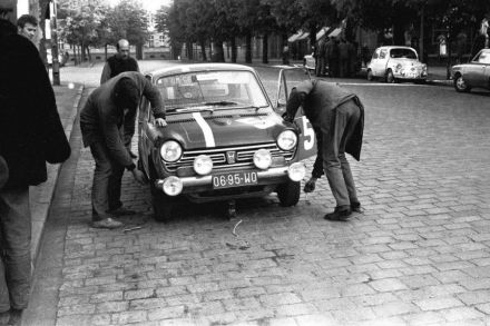 Maciej Jasiński i Joanna Jasińska – Honda N 600.